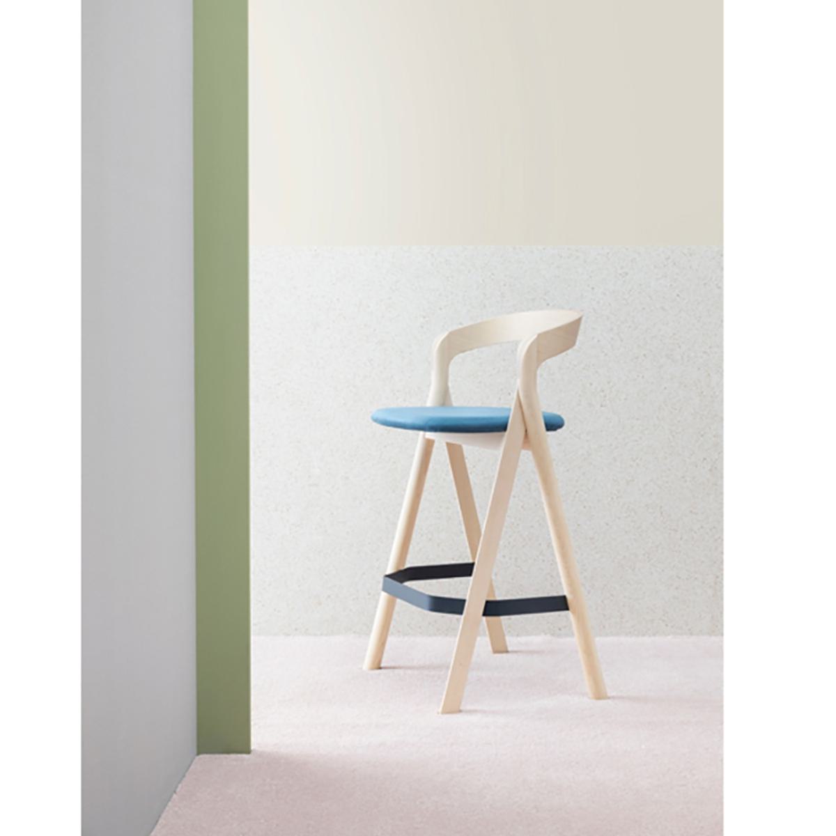 Diverge Stool Contemporary Wooden Furniture For Restaurants And Educational Settings 412
