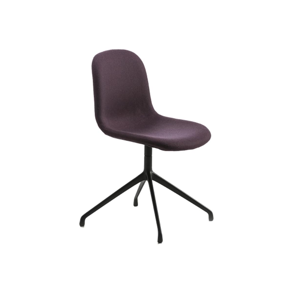 Manisofttrestlesidechair Inside Out Contracts