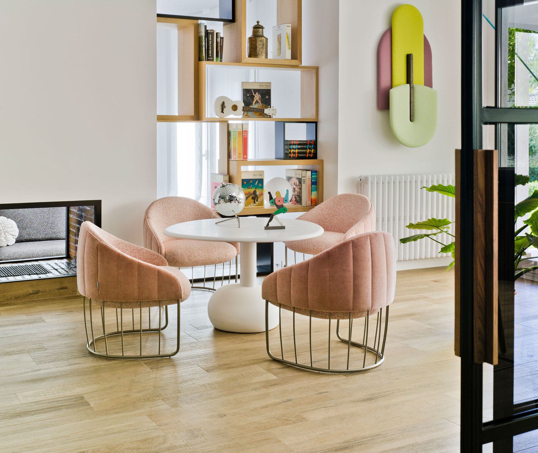 Tonella soft pink 70s dining chair InsideOutContracts Tonella soft pink 70s dining chair InsideOutContracts