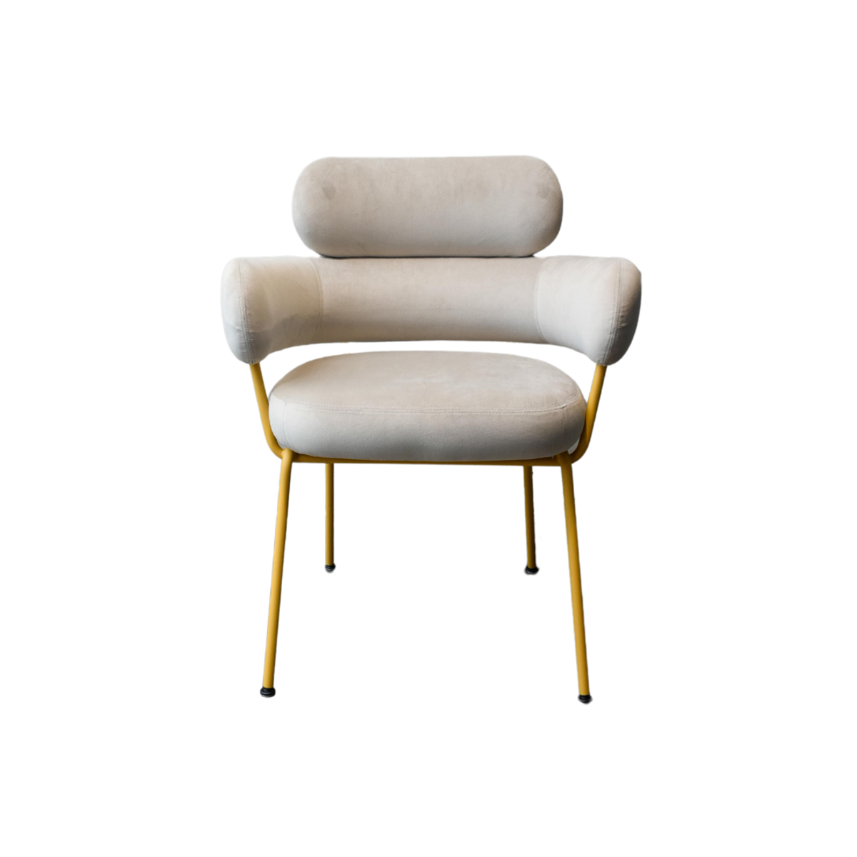 Takumi armchair showroom image